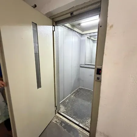 Elite Center Apartman *