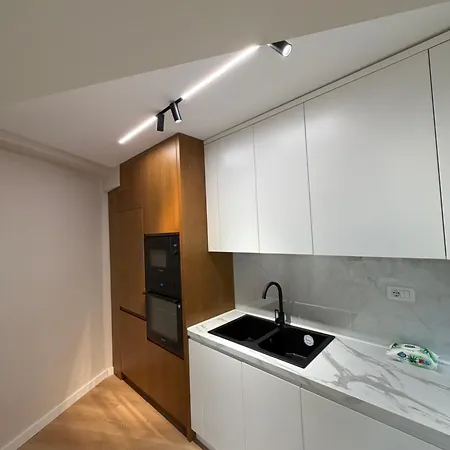 Elite Center דירה טיראנה